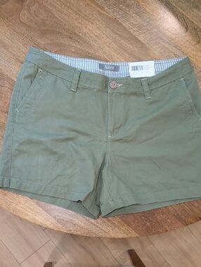 Casual Olive Women’s Chino Shorts -